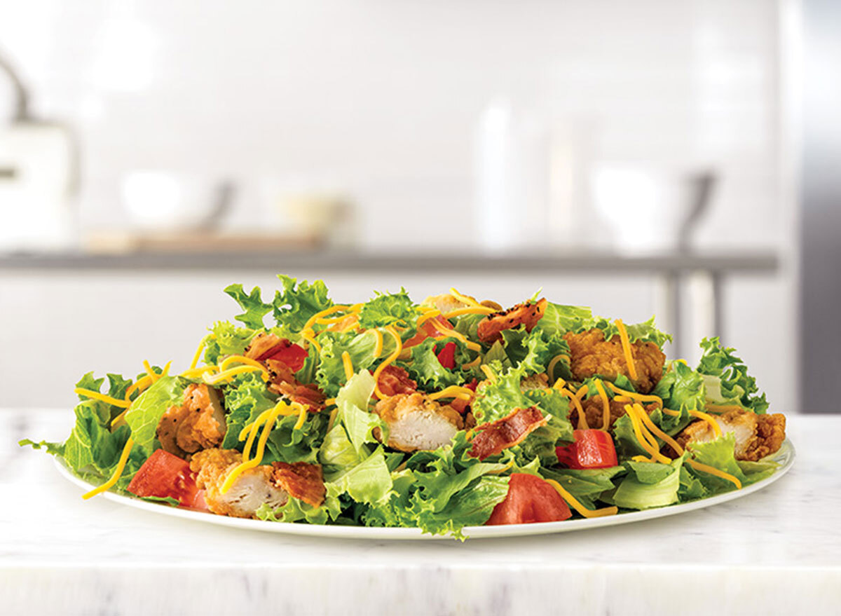 arbys crispy chicken chopped farmhouse salad