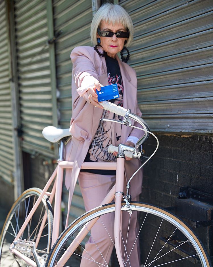  Lyn Slater | 12 Over-50 Women With Ridiculously Good Style | Her Beauty