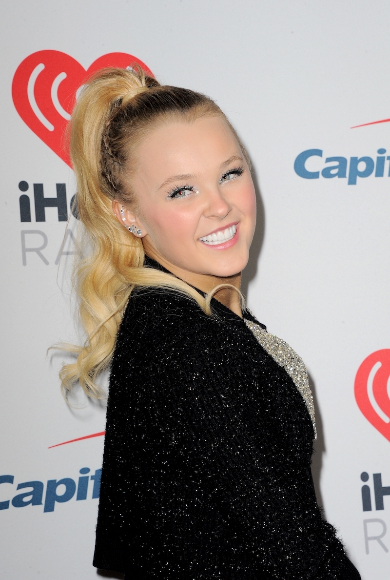 JoJo Siwa at the 2021 Jingle Ball