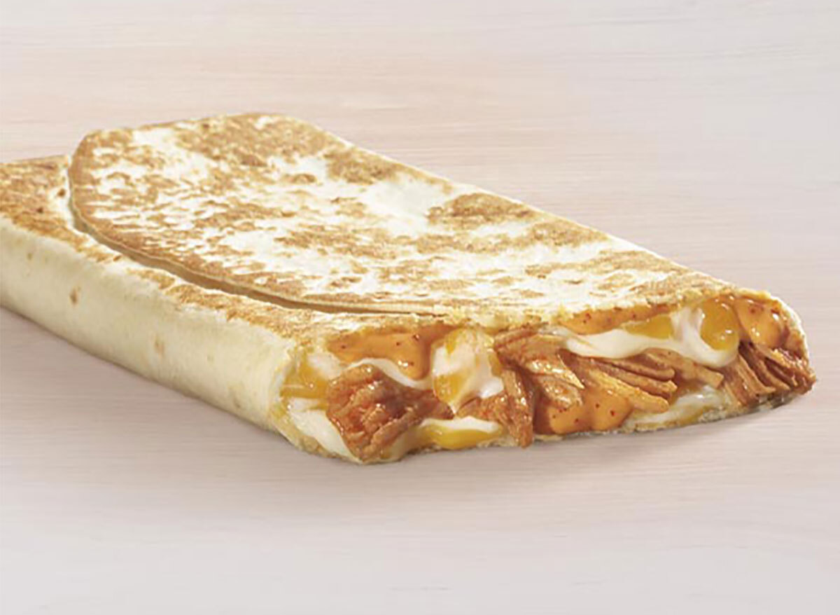 taco bell shredded chicken quesadilla melt