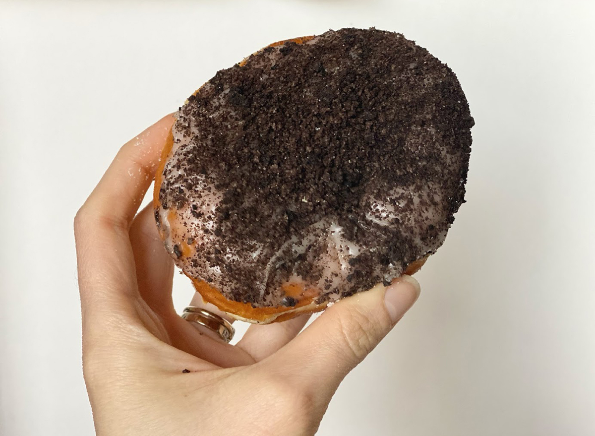 dunkin oreo donut