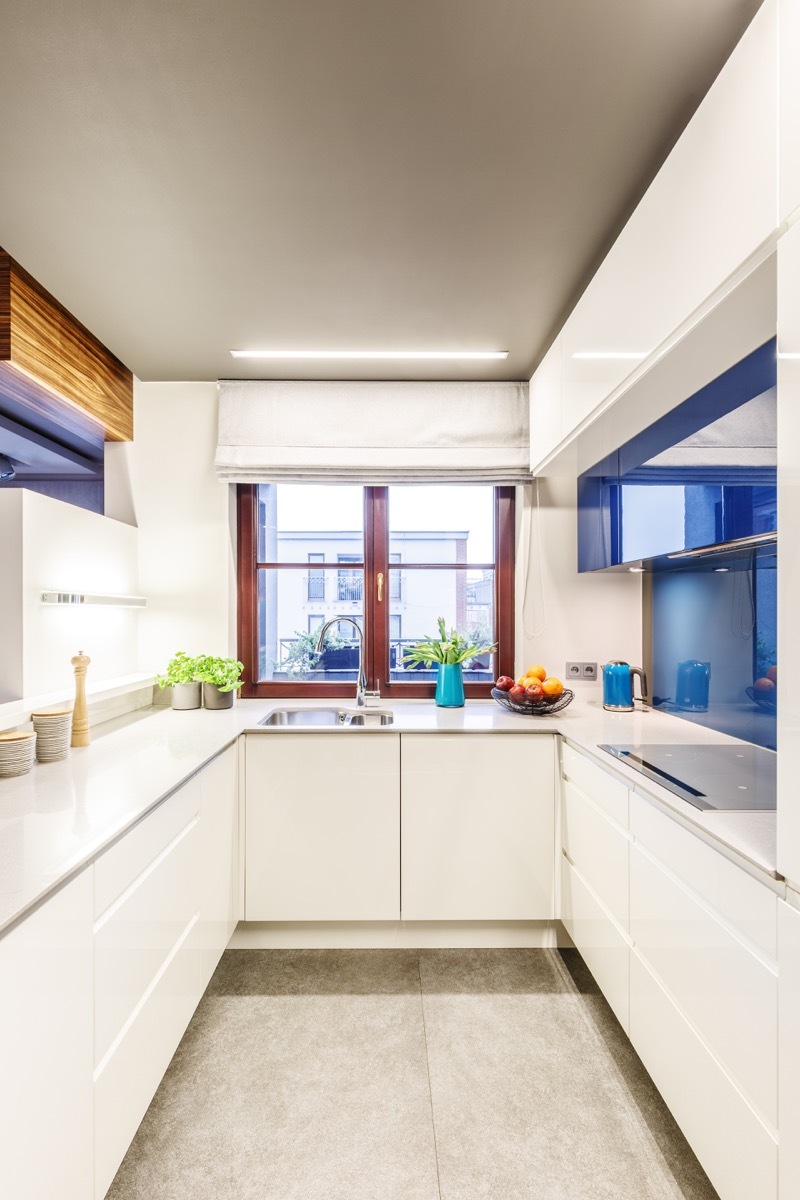 Simple White Kitchen, interior design mistakes