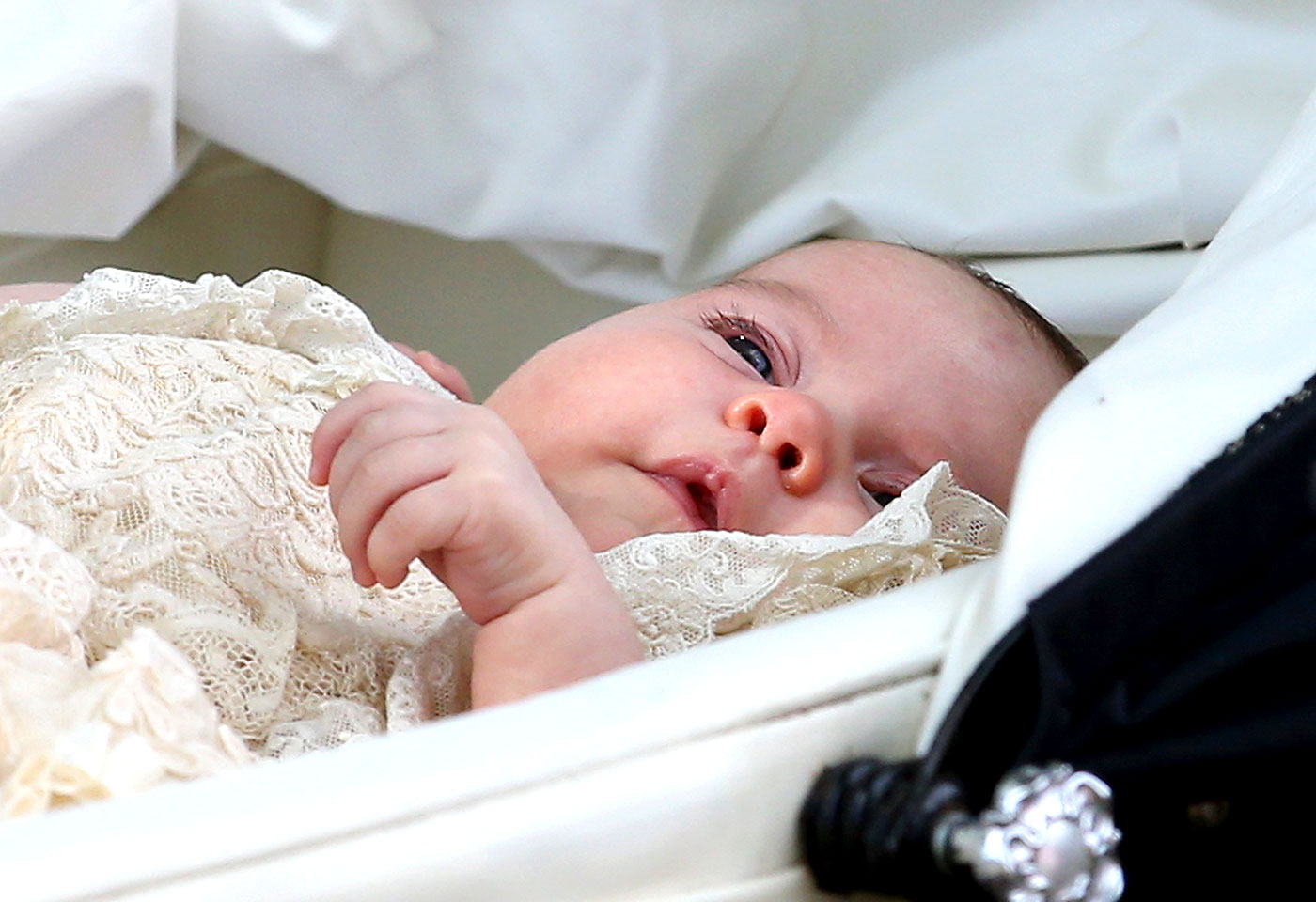 Prince George and Princess Charlotte - Perfect Portraits of Royal Babies 4