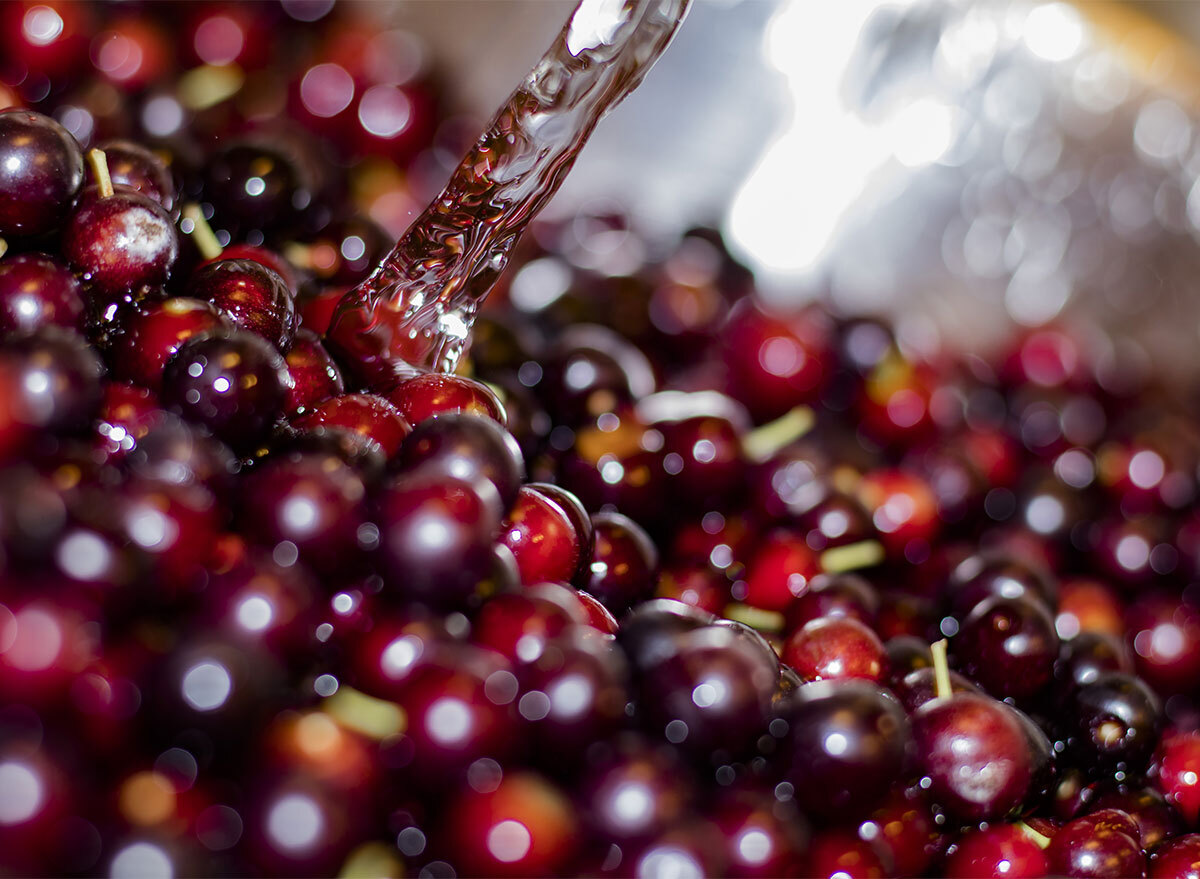 rinsing chokecherries