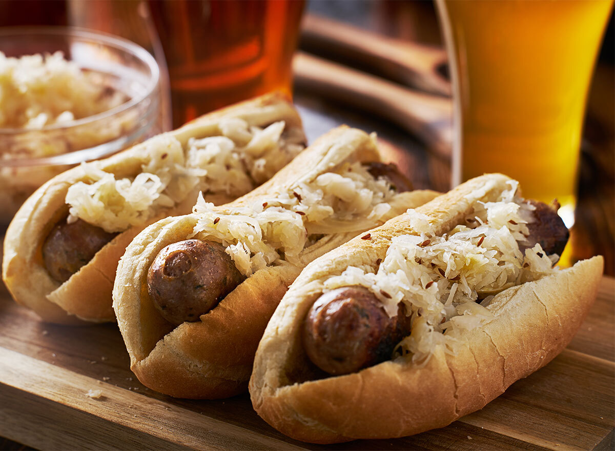 beer brat sausages with saurkraut