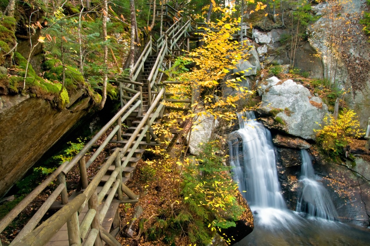 Lost River Gorge and Boulder Caves