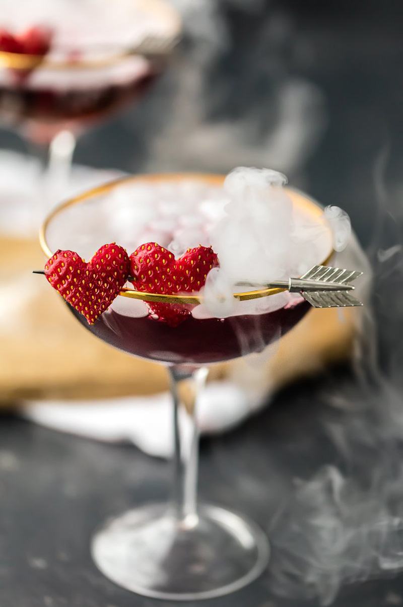 Love-potion-10-romantic-cocktails-for-valentine's-day10