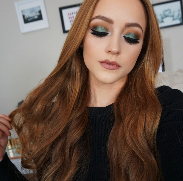 9 Christmas Makeup Ideas for Your Inspiration5