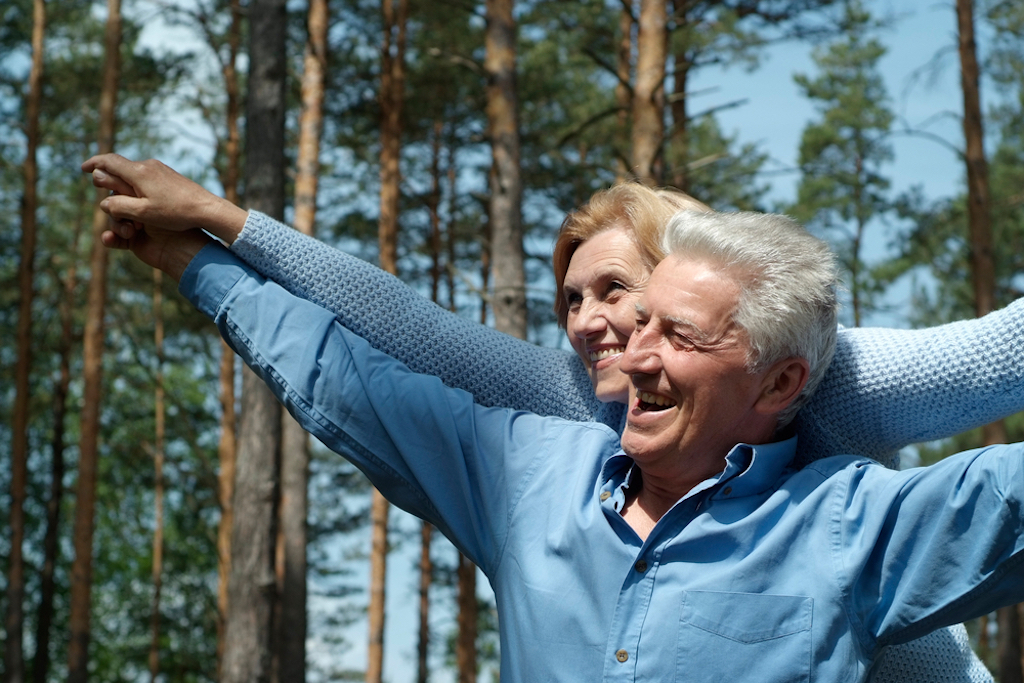 study finds older adults with children are happier than non-parents if their children have moved out