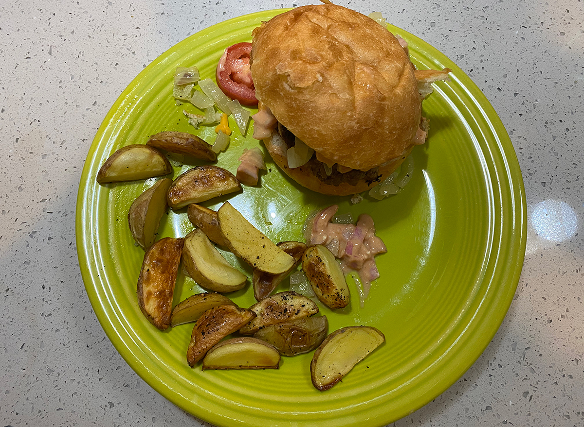 hellofresh griddled onion cheeseburger