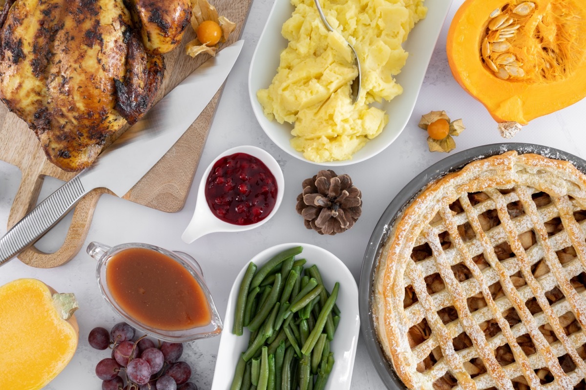 thanksgiving foods on table