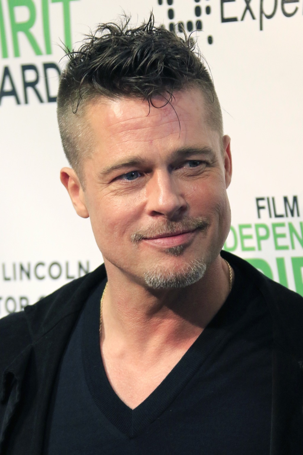 men's haircuts to look younger, starring Brad Pitt