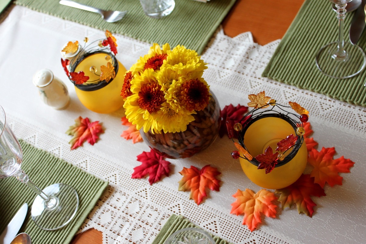 orange and yellow thanksgiving table centerpiece