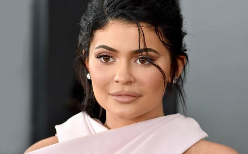 Kylie Jenner | 10 Actresses with the Most Beautiful Eyes | Her Beauty