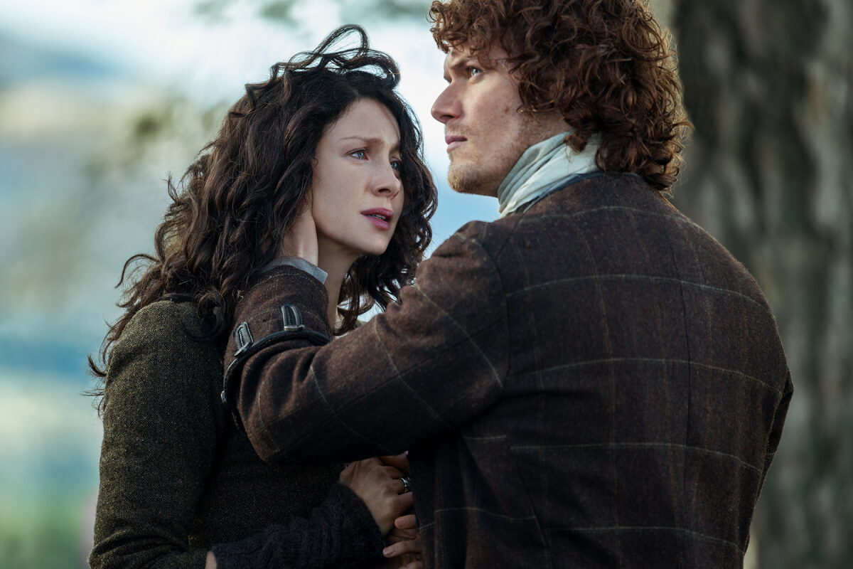 Caitriona Balfe and Sam Heughan in Outlander