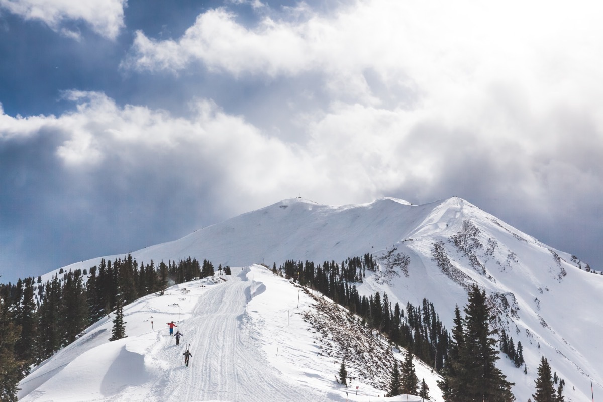 skiing aspen winter