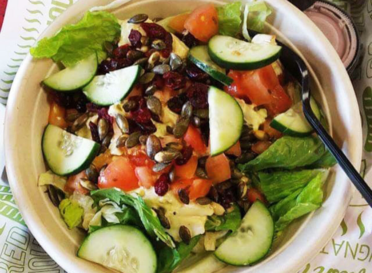 apple harvest chicken salad in a bowl from quiznos