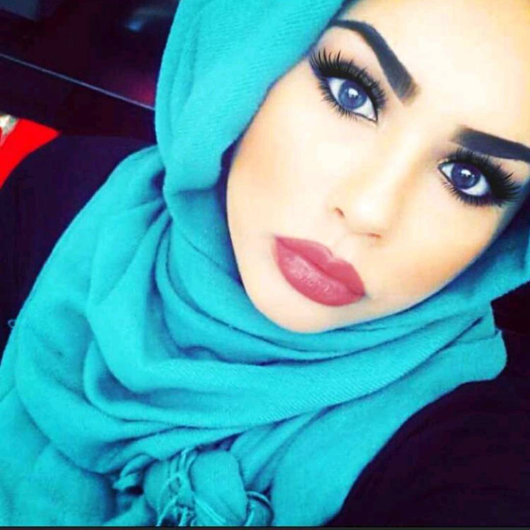 unbelievably_beautiful_women_wearing_hijabs_on_ig_10