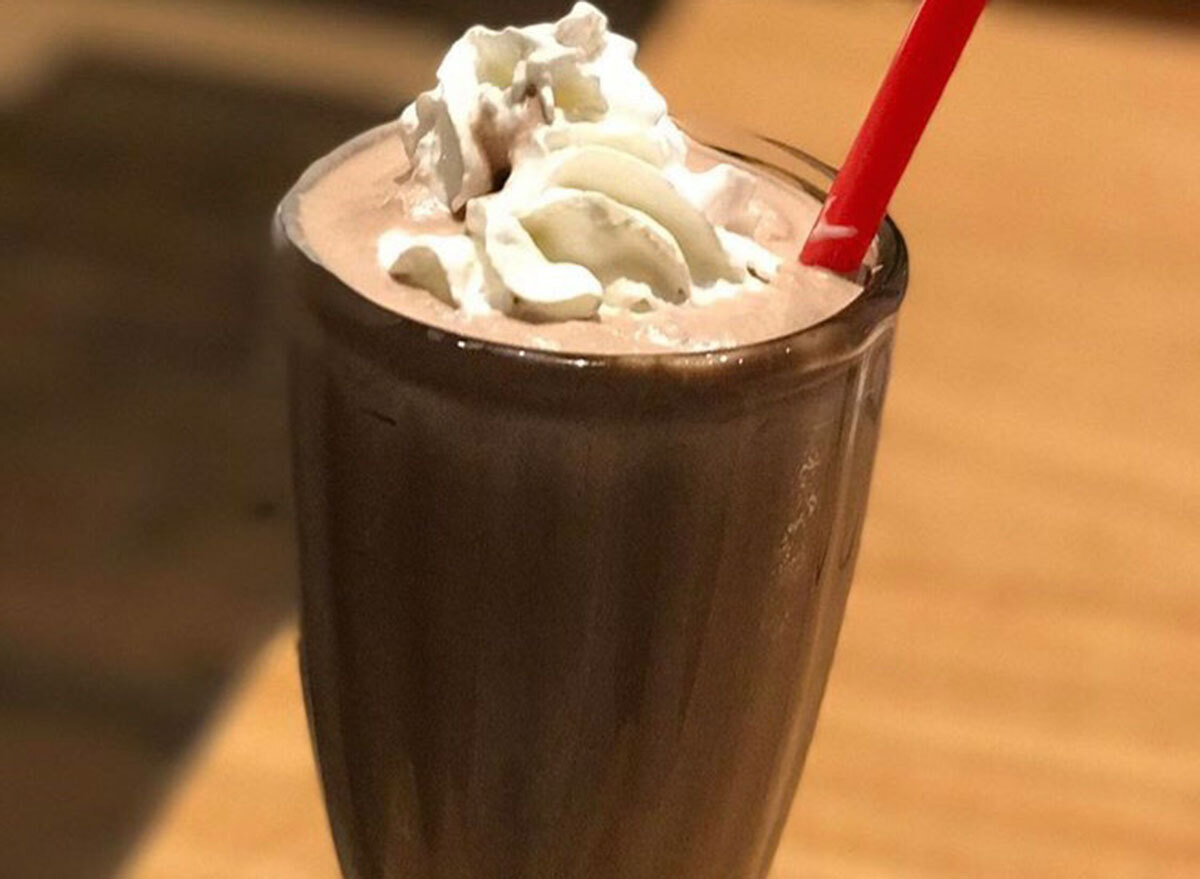 smashburger peanut butter milkshake