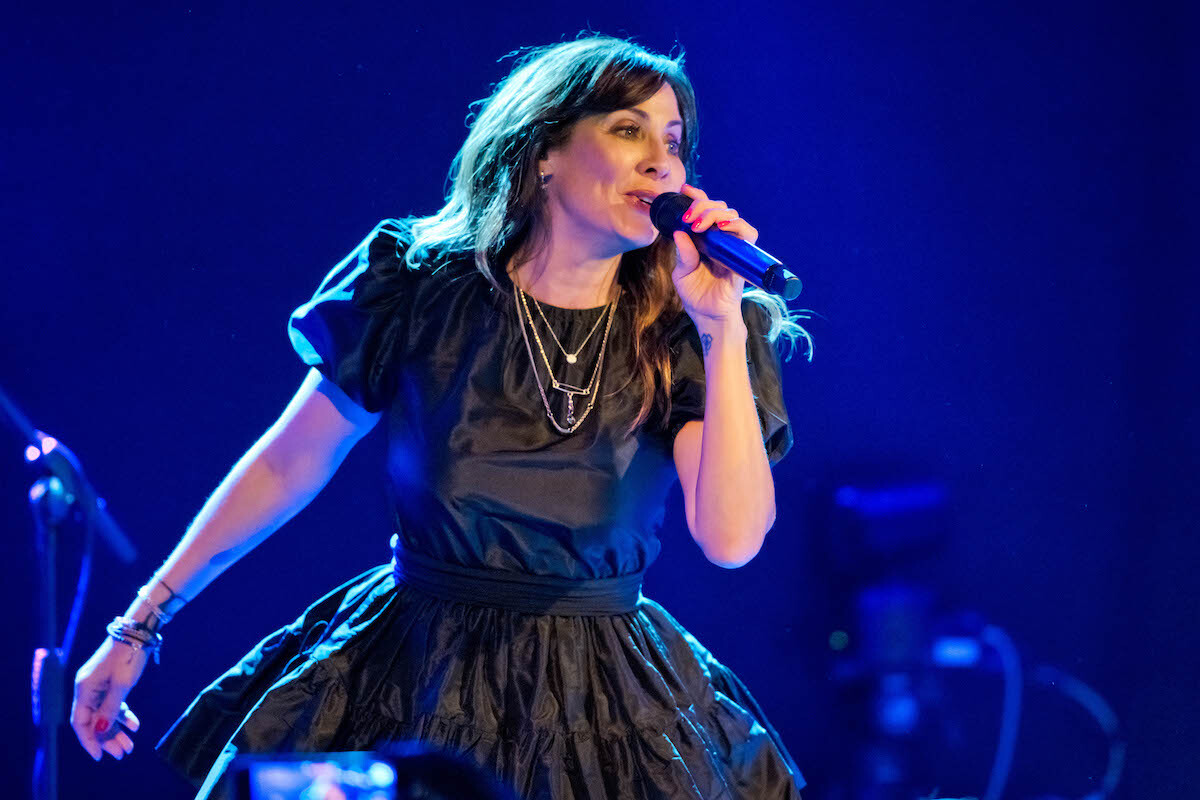 Natalie Imbruglia performing in London in 2021