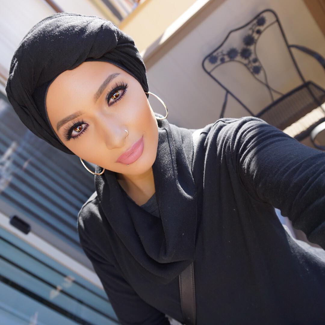 unbelievably_beautiful_women_wearing_hijabs_on_ig_18