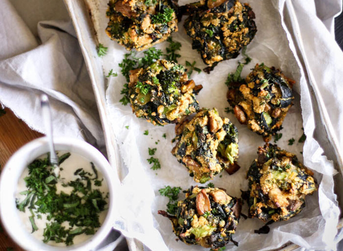 mushroom broccoli pakora