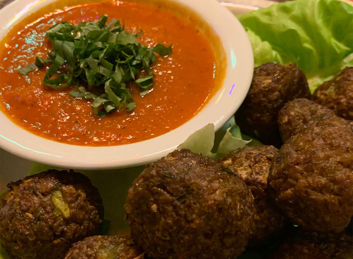 vegan meatballs with sauce